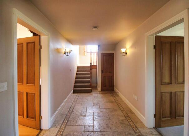 Hallway.jpg