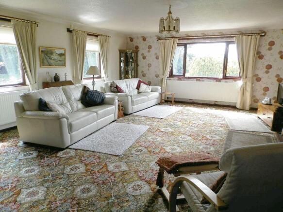 Huge Lounge
