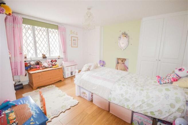 Photo 10