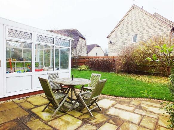 REAR GARDEN PATIO