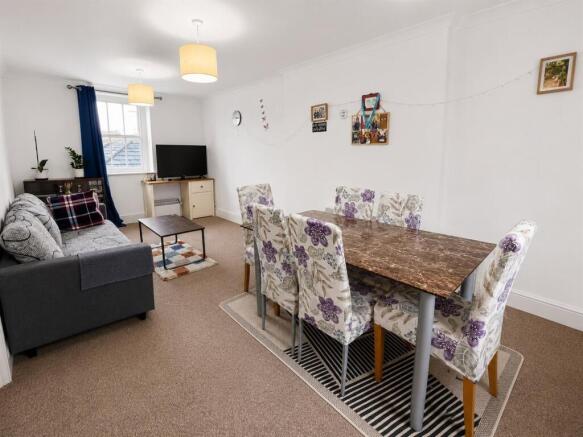 Living/ Dining