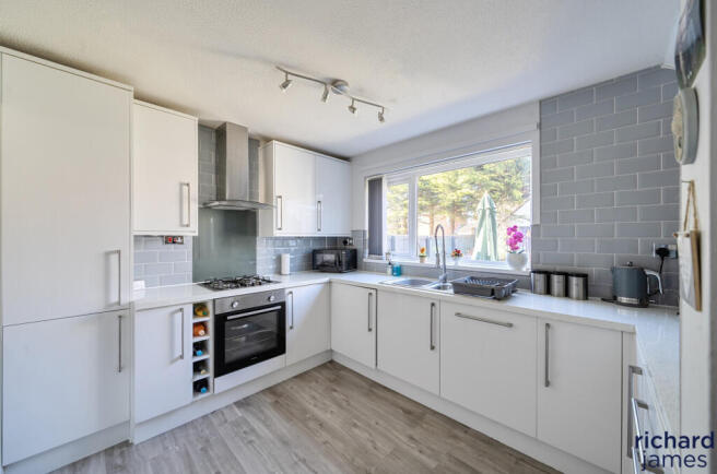 fd4e4f90083842efa89dcc6653e40d38