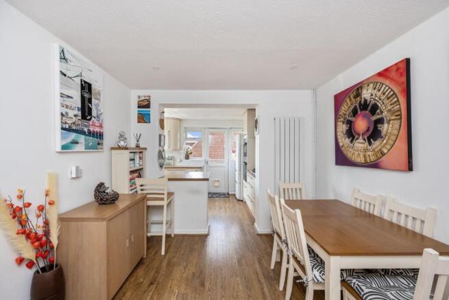 Thornhill Rise 173 KITCHEN DINER.jpeg