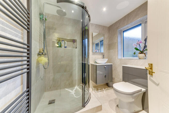 En-suite to Bedro...