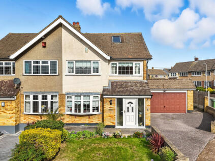 Cheshire Close, Hornchurch, RM11