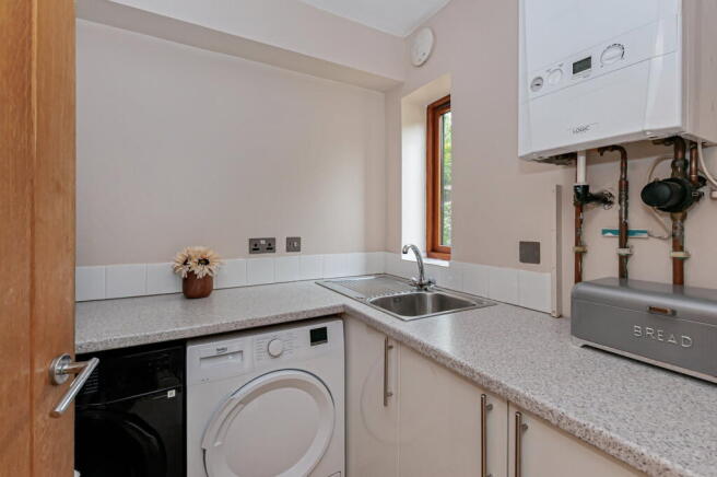 5 bed Village House for sale Image 9