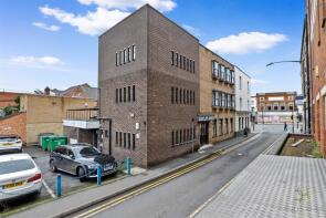 Flat 4, 10 Barclays House, Oat Street, Evesham WR11 4PJ