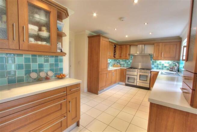 Kitchen: