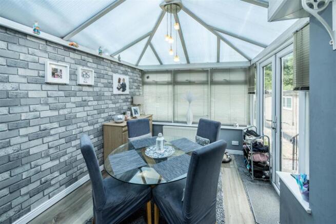 3 bed Semi-Detached for sale Image 9
