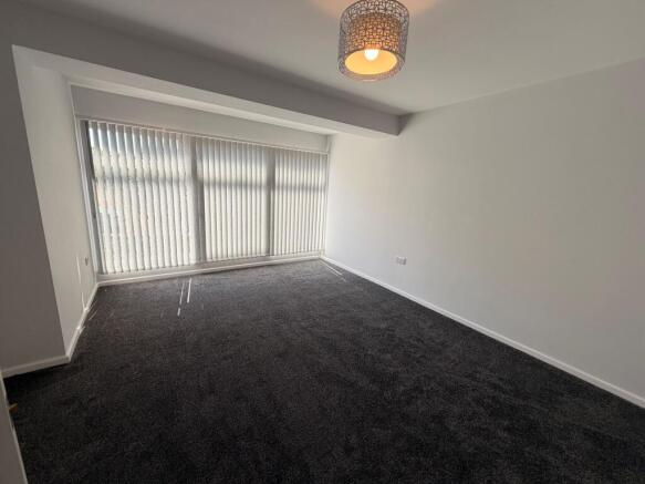 3 bed Detached Bungalow to rent Image 10