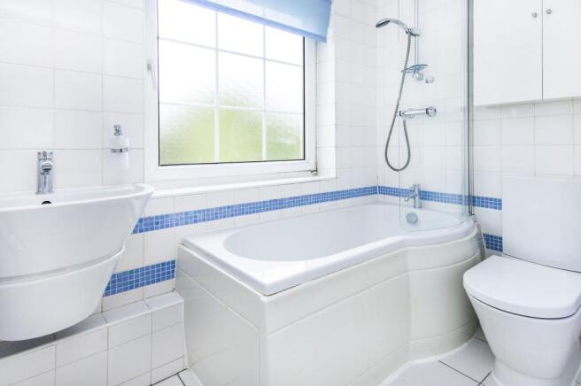 Upstairs Family Bath