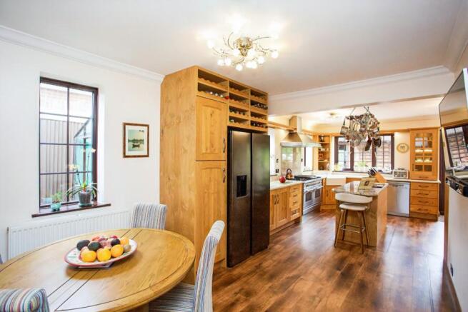 Kitchen/breakfast ro