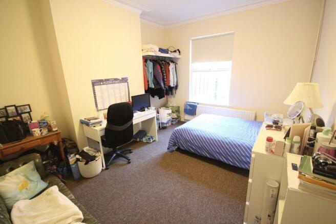 5 bed Terraced to rent Image 6