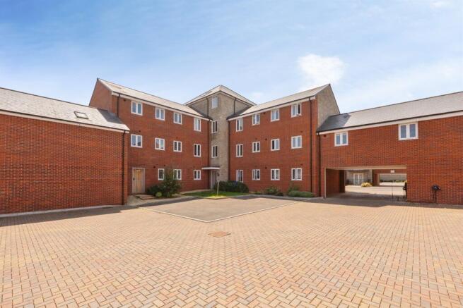 Harebell Road, Emersons Green, Bristol photo 4