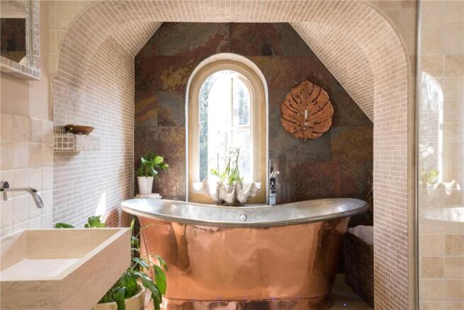 Bathtub