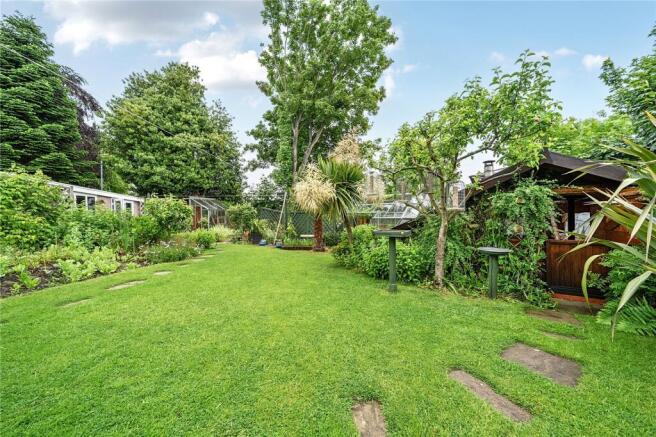 4 bed Semi-Detached for sale Image 8
