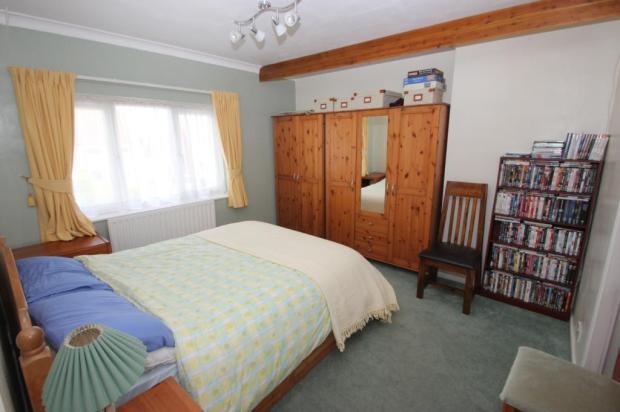 BEDROOM 2
