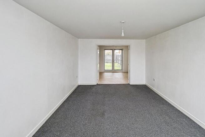 4 bed Detached for sale Image 5