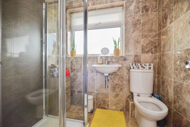 2 bed Terraced for sale Image 8