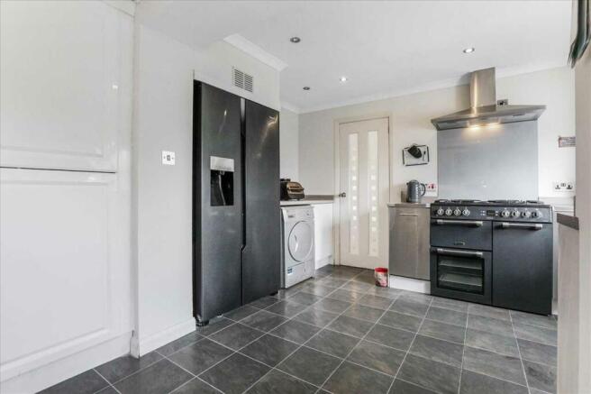 Kitchen (2)