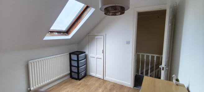 2 bed Terraced to rent Image 8