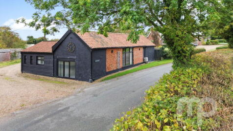 Church Road, Deopham, Wymondham, Norfolk, NR18 9DT