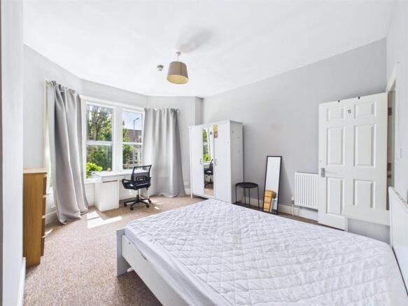 9 - 10-Bed HMO Horfield.jpg