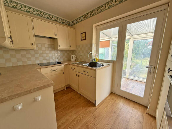 2 bed Semi-Detached Bungalow for sale Image 4