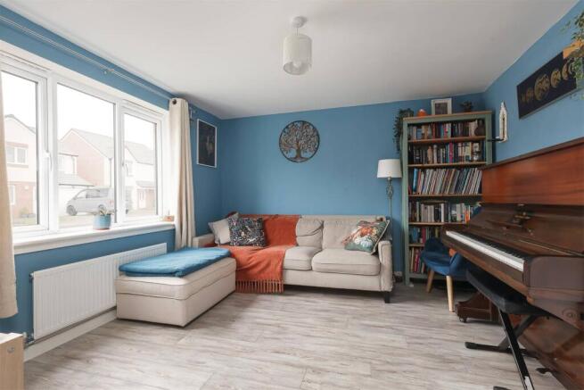 Templar Road, East Calder, Livingston, West Lothian, EH53 photo 4