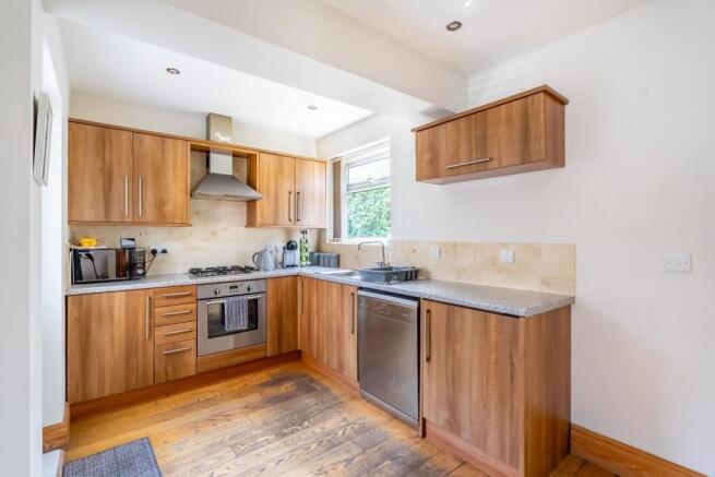 2 bed Semi-Detached for sale Image 9