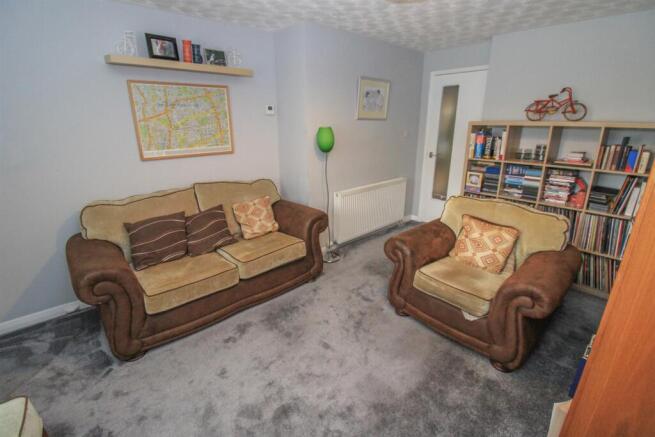 LOUNGE.jpg