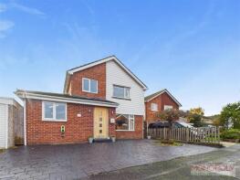1, Thornleigh Drive, Gresford, Wrexham LL12 8YQ