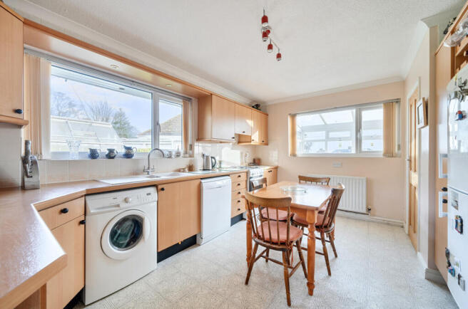 1408303-8-6989db3...