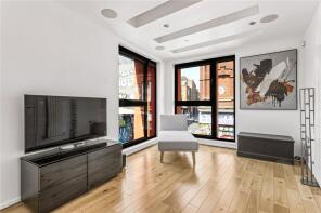 62, Grimsby Street, London E2 6ES
