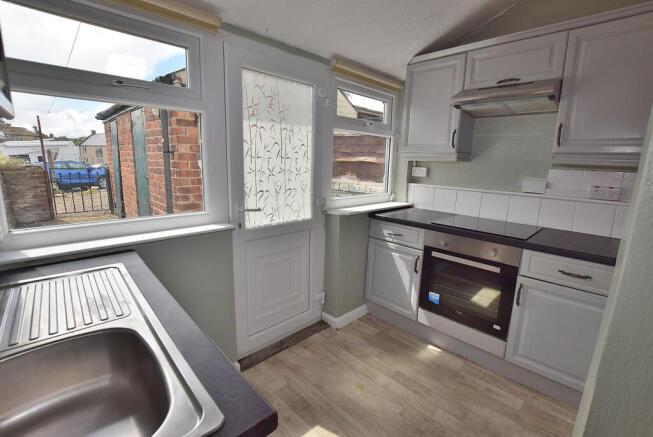 2 bed Terraced for sale Image 5