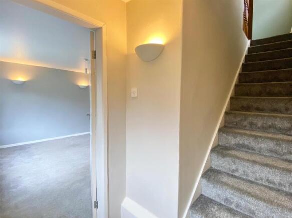 3 bed Semi-Detached for sale Image 2
