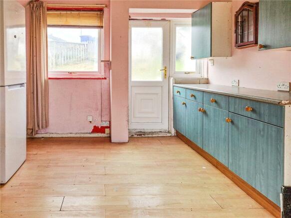 3 bed Terraced for sale Image 4