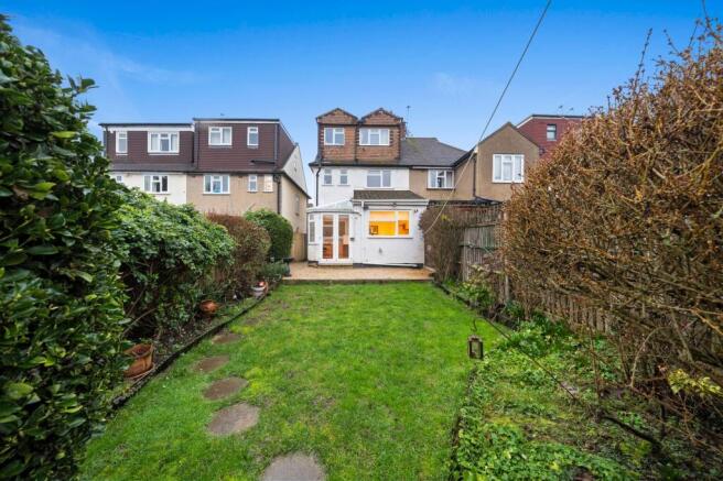Parkdale Crescent, Worcester Park, KT4 photo 3