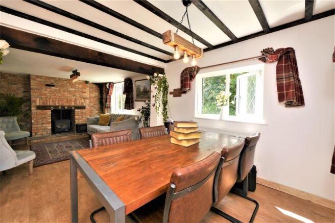DINING ROOM/LO...