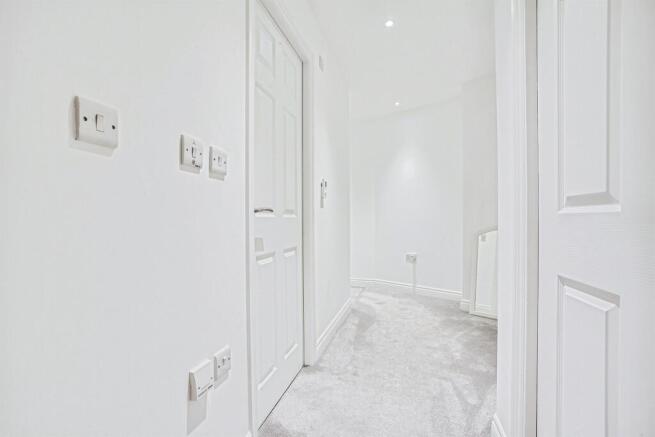 1 bed Flat for sale Image 11