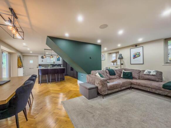 3 bed Detached for sale Image 11