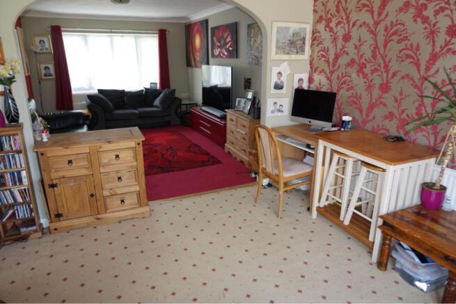 Lounge/Dining Room