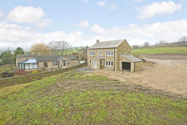 6 bed Detached for sale Image 5