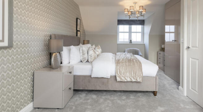 Beautiful master bedroom to the third floor with en-suite