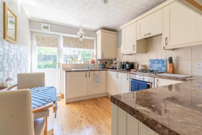 Kitchen/Breakfast Room