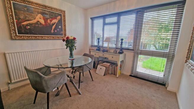 Dining area.jpg