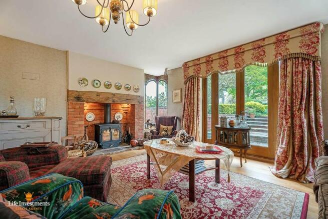 Sitting-Dining Room