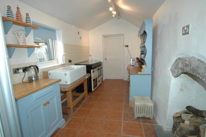 KITCHEN 2