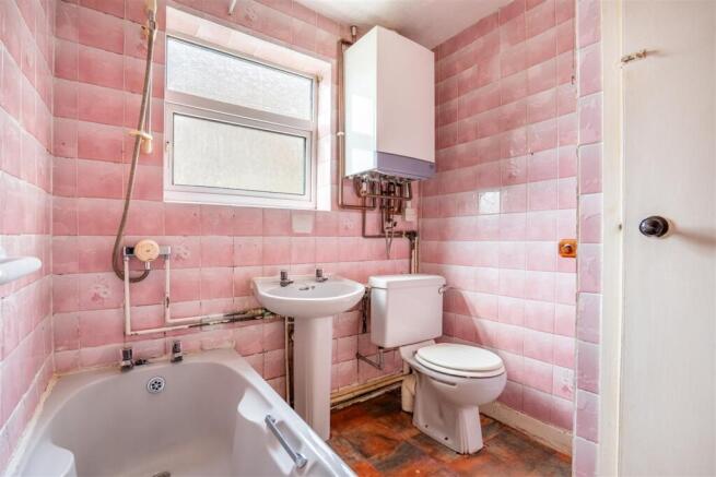 3 bed Terraced for sale Image 7