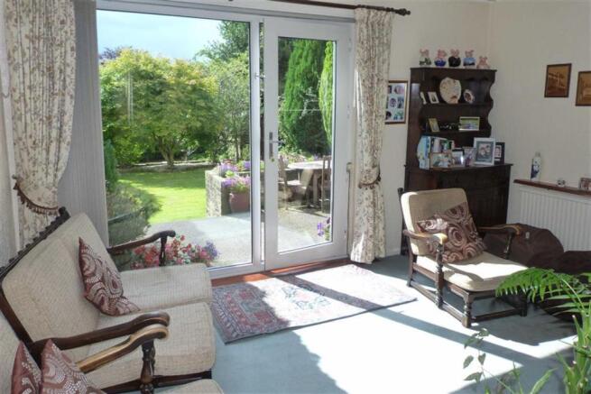 SECOND SITTING ROOM